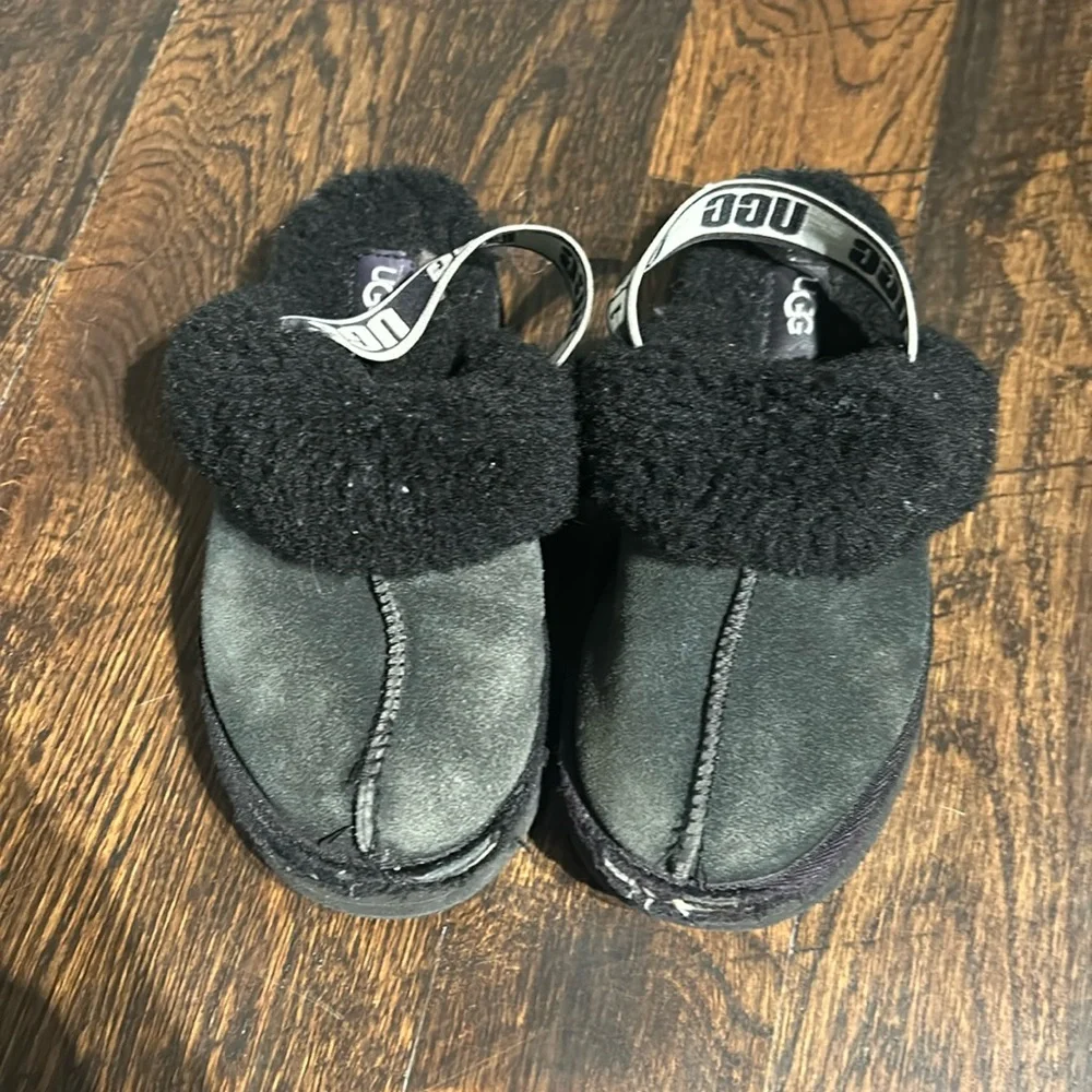 Funkette Water Resistant Genuine Shearling Trim Clog